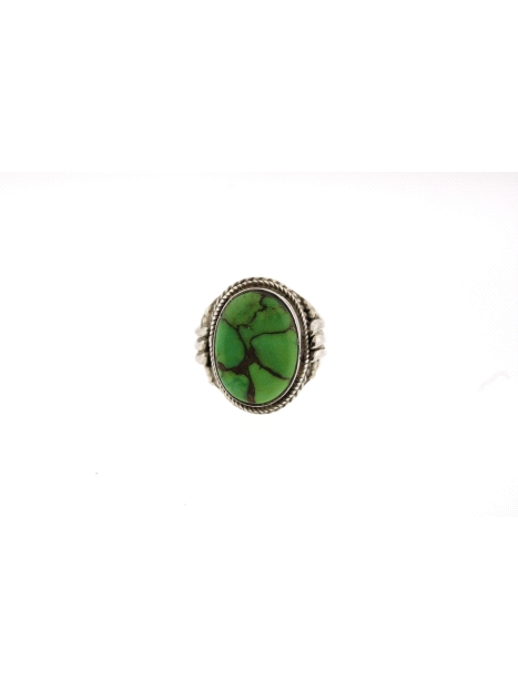 Anillo de plata con piedra verde